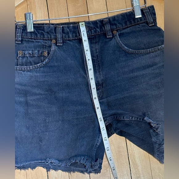 Distressed Levi’s 531 Jean Shorts Size 27 (?) - Picture 11 of 13